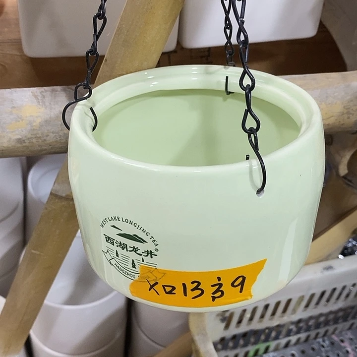 摆件陶盆有孔 瑕疵介意勿拍