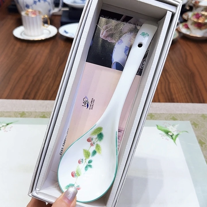 瓷片杯子杯子杯子水杯杯子水杯