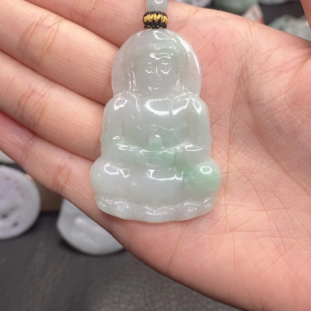 颈饰未镶嵌翡翠观音