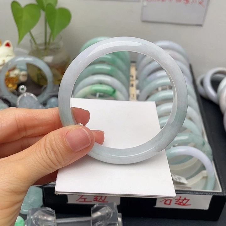 翡翠未镶嵌手镯59/12/7.3正圈