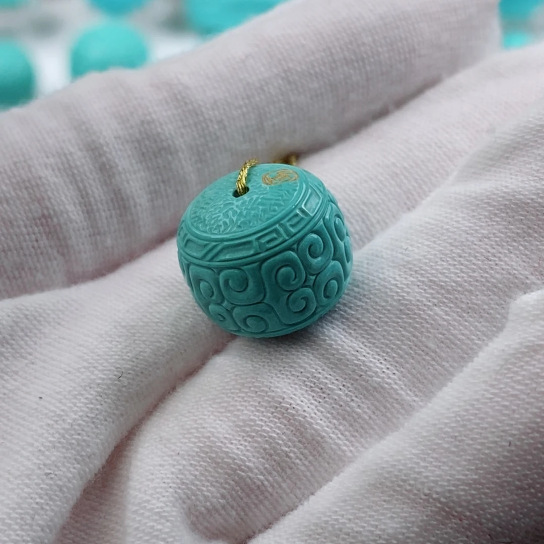绿松石配饰未镶嵌
