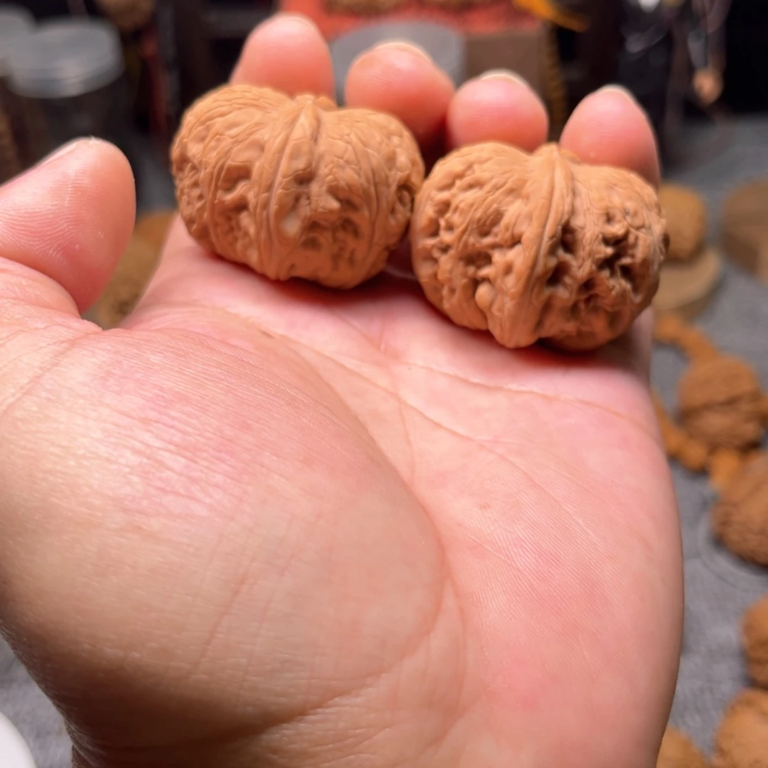 文玩核桃把件平谷元宝