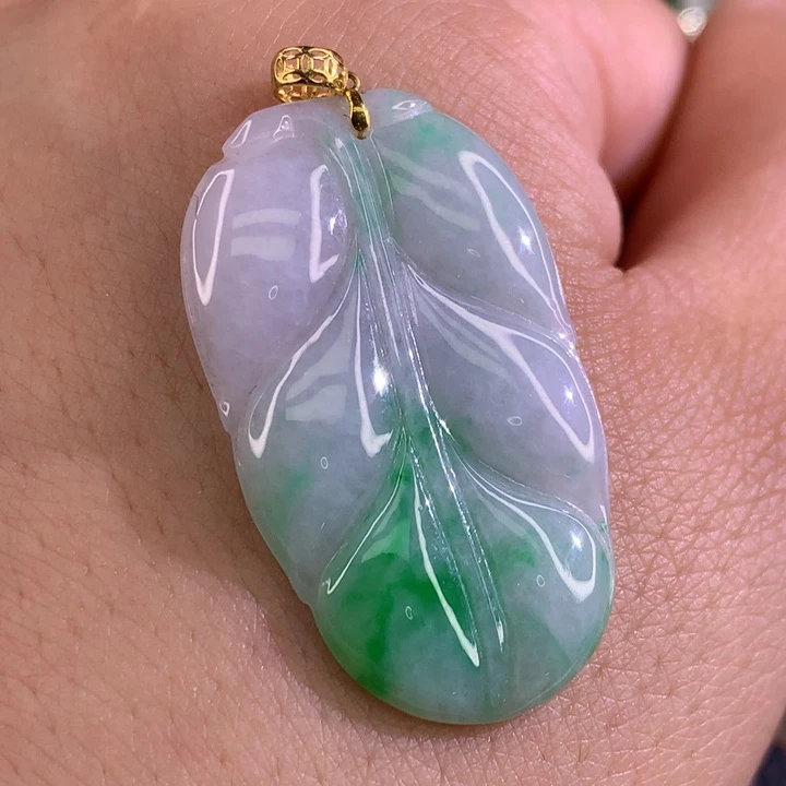 翡翠18K金镶嵌颈饰翡翠