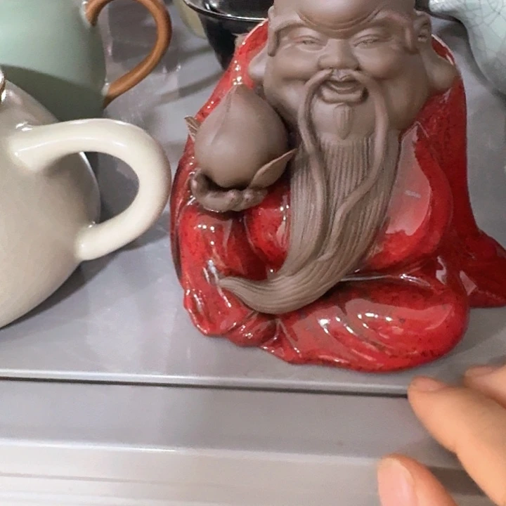 主人杯一个，瓷，品茗瓷