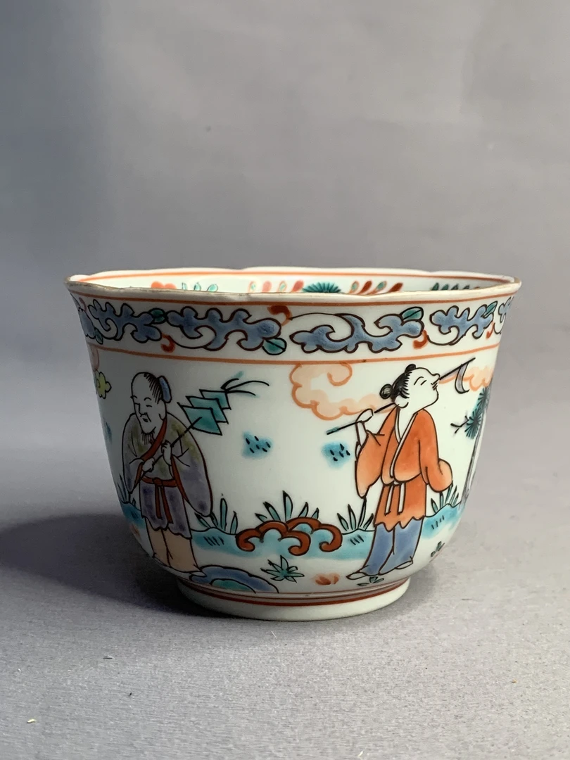 日本手绘柴烧五彩人物赤绘四爪龙纹杯