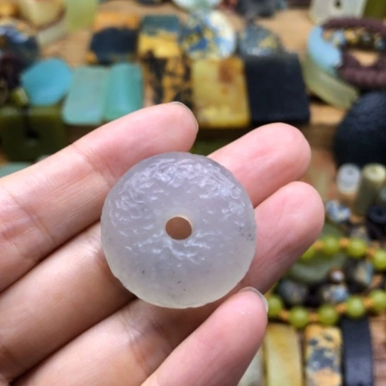 蛇纹石玉合金颈饰