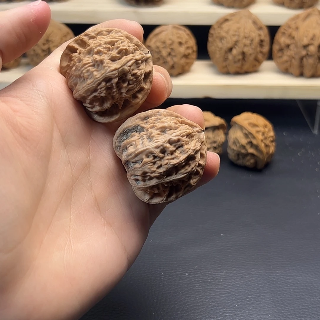 吊坠文玩核桃糖三角