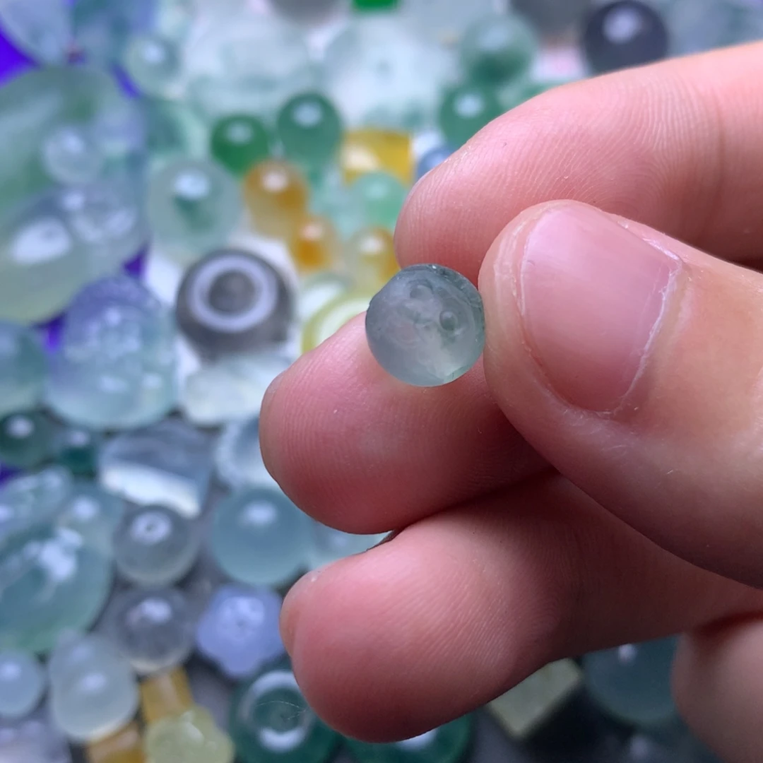 定制翡翠未镶嵌珠子