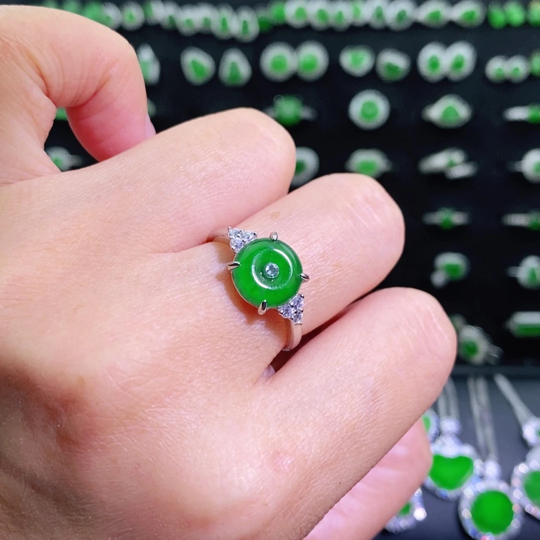 翡翠戒指银S925镶嵌多样性