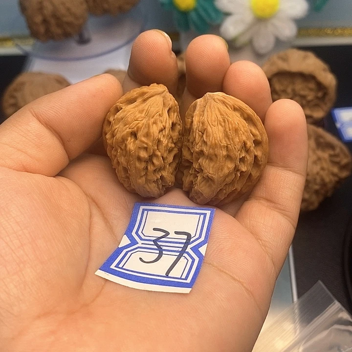 把件文玩核桃半壁（微瑕）