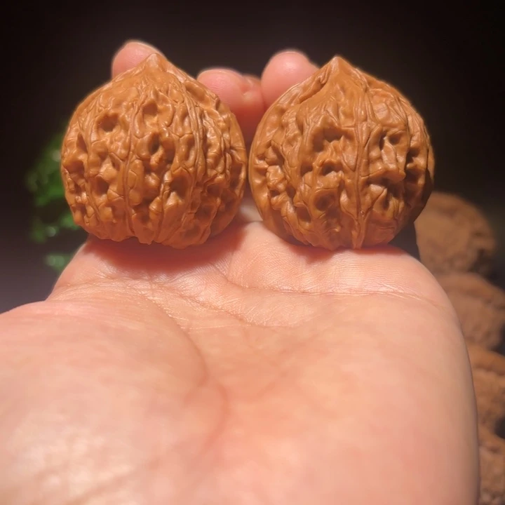 吊坠文玩核桃文玩核桃吊坠御龙粗筋37