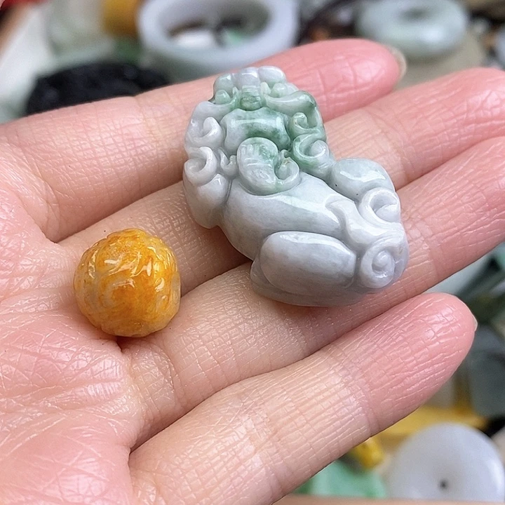 漫***漫翡翠未镶嵌颈饰天然翡翠