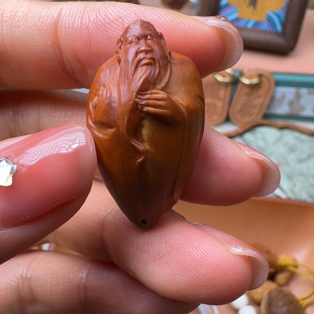 吊坠橄榄核核潮核雕手工制作