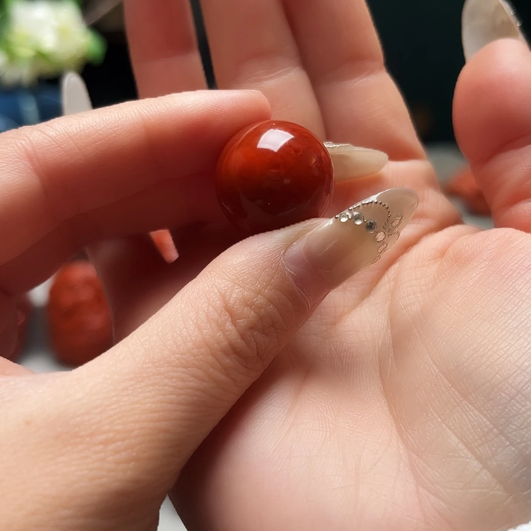 南红玛瑙未镶嵌珠宝奇石