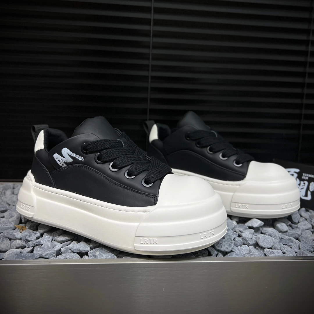 2025秋季新款厚底超轻系带潮男鞋拼接百搭休闲男鞋ins男士板鞋