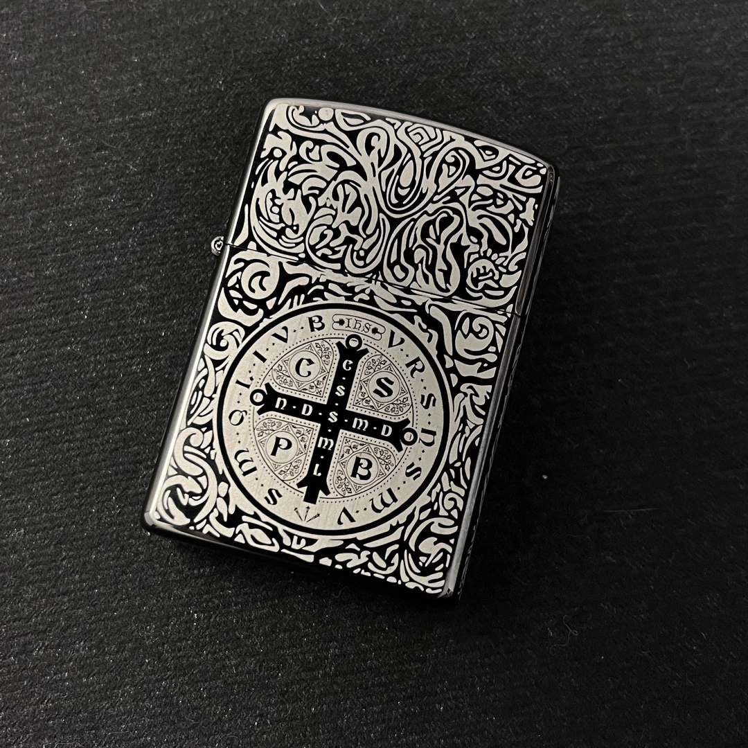 ZORRO佐罗黑冰系列山水画官二代密封仓精雕防风创意煤油打火机