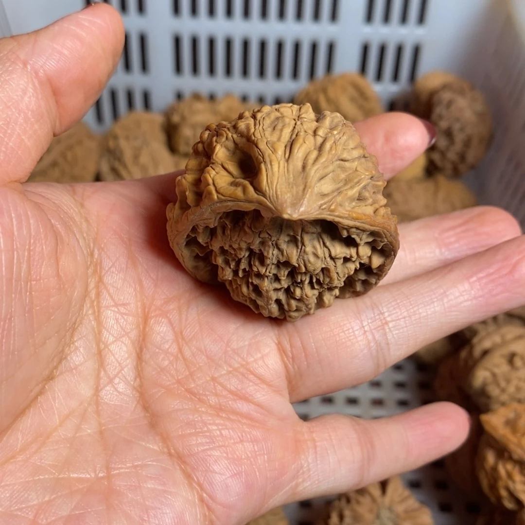 鸿***文玩核桃把件文玩