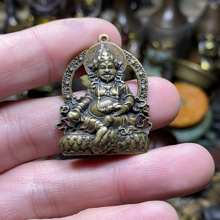 钻***豹小杨推荐铜物件一个