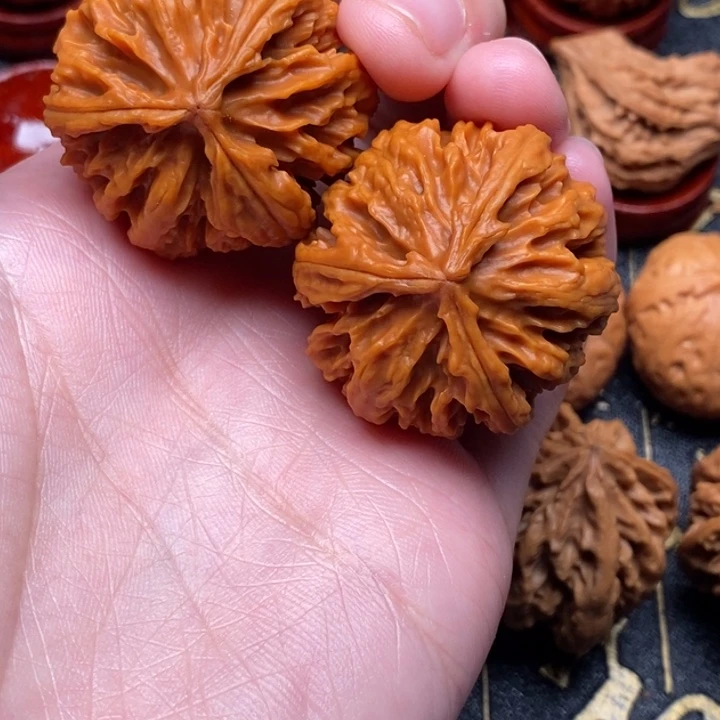 社***料吊坠文玩核桃三棱