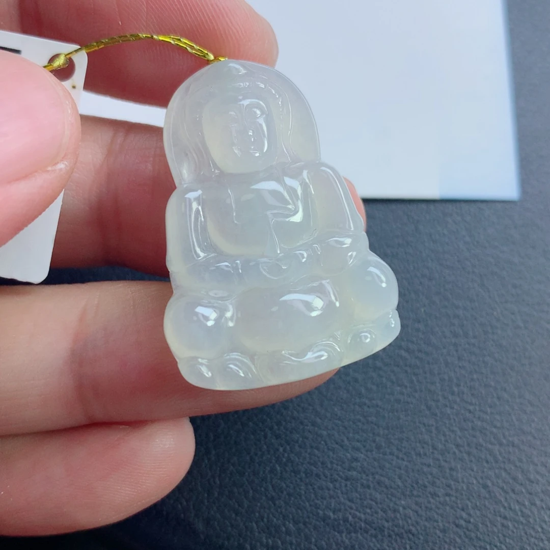 翡翠未镶嵌颈饰观音
