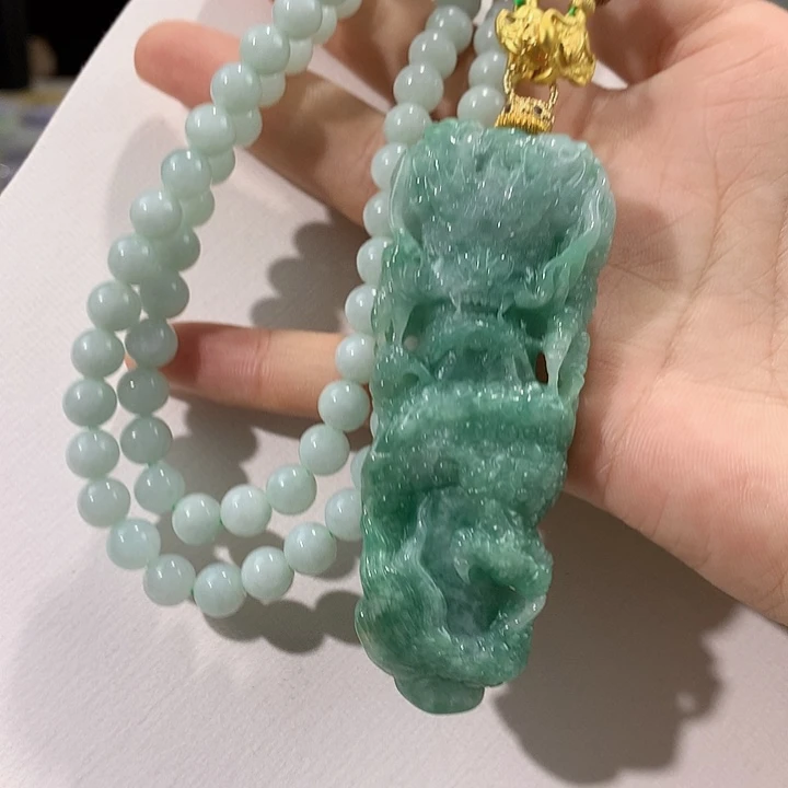 翡翠未镶嵌颈饰翡翠吊坠