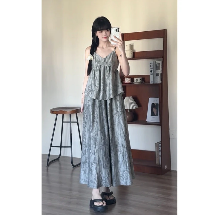 RICHINCHEESE 暮云 新中式气质V领吊带上衣+清冷高级半身长裙套装