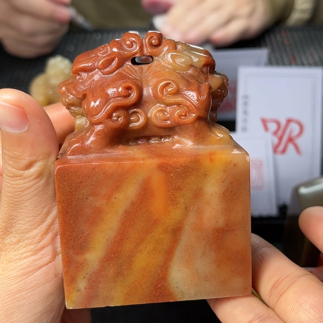 寿山石印石这种现象很明显