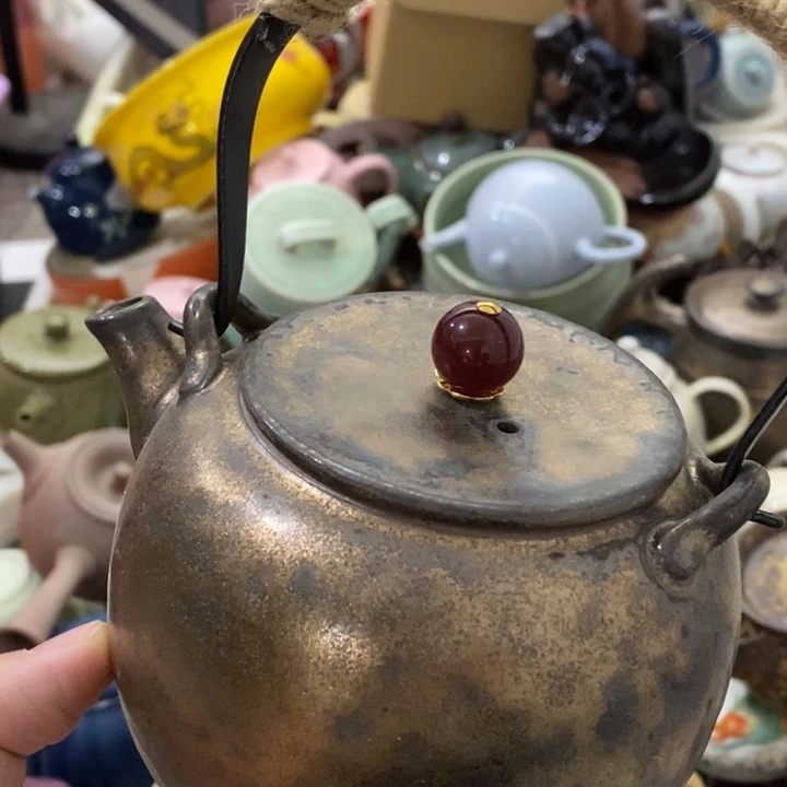 陶瓷艺术品及陶瓷壶