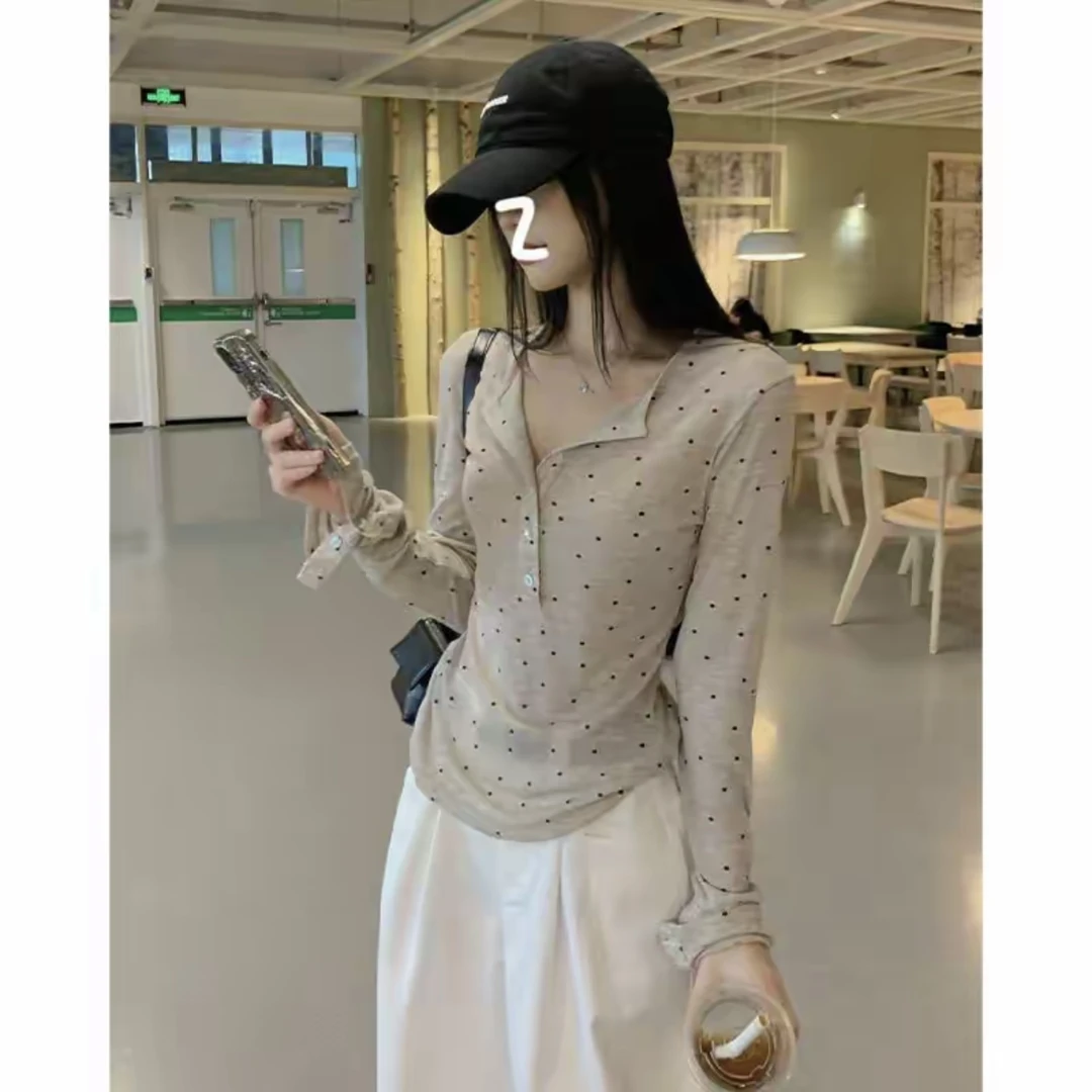 Moses Queen/魔西女王波点长袖防晒微透T恤女夏季休闲显瘦上衣