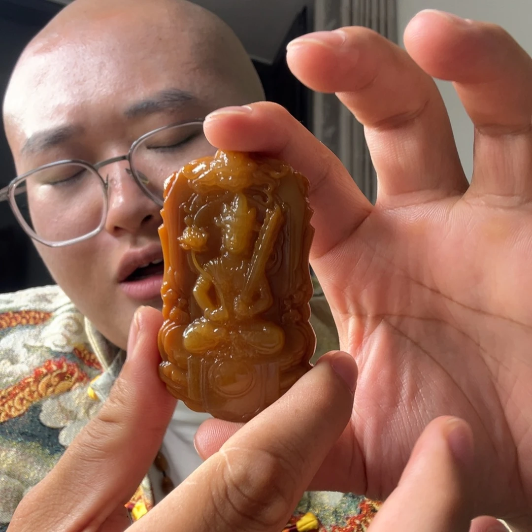 阿****石英质玉（黄龙玉）未镶嵌黄龙玉