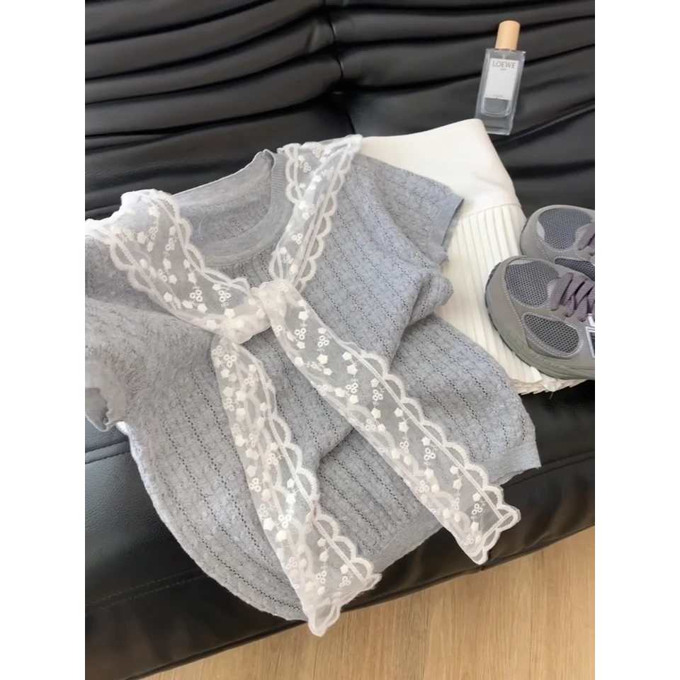 灰色韩版气质蕾丝披肩短袖针织衫2025新款夏季设计感休闲百搭上衣
