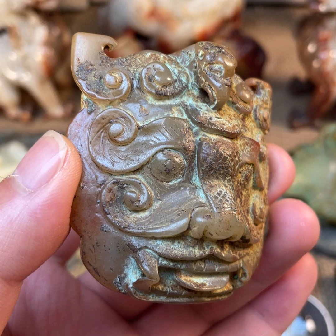 路****和田玉未镶嵌挂件