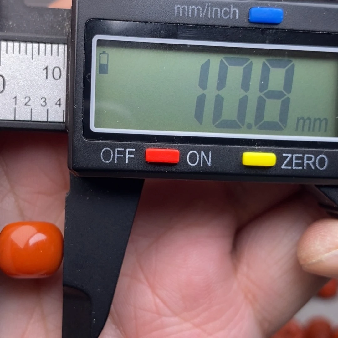 南红玛瑙配饰未镶嵌深*有瑕疵