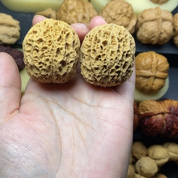 吊坠桃核J***V铁锈球45尺