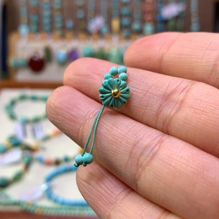 绿松石未镶嵌花卡子