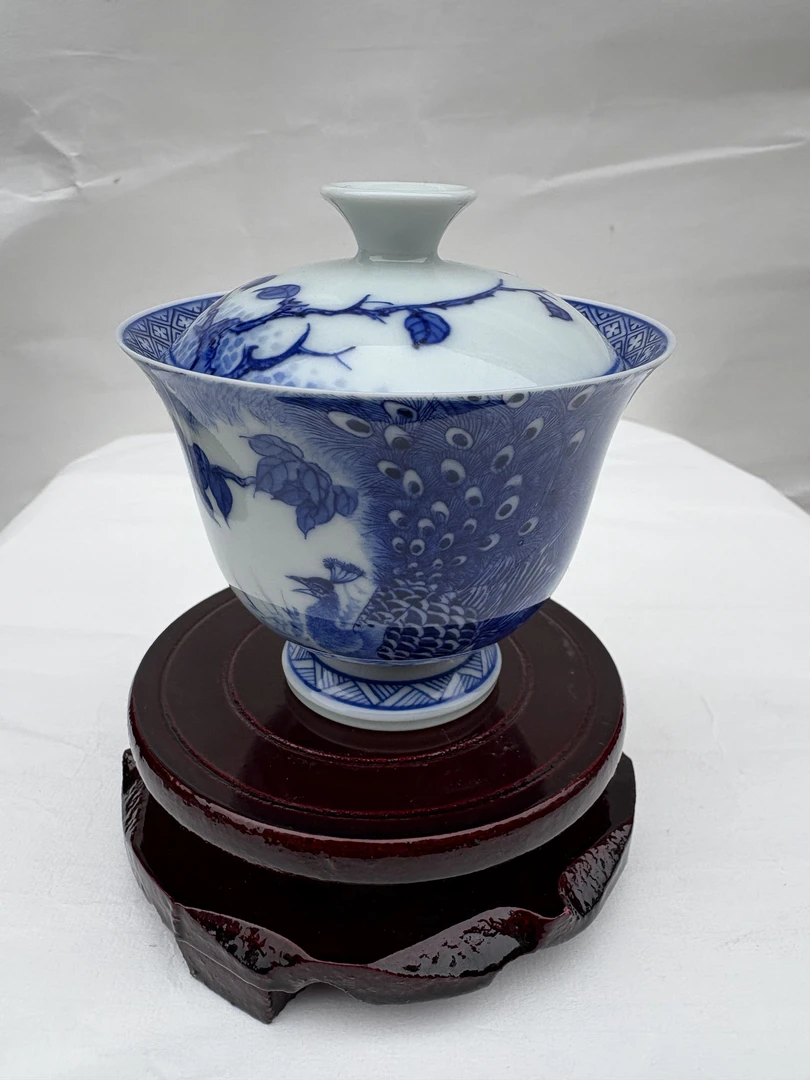 景德镇陶瓷青花茶具孔雀开屏两才盖碗