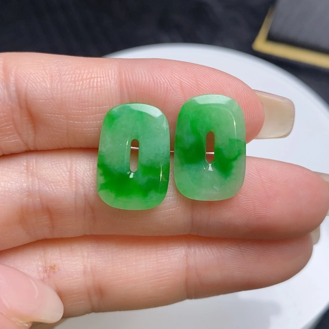 未镶嵌翡翠耳饰福贝