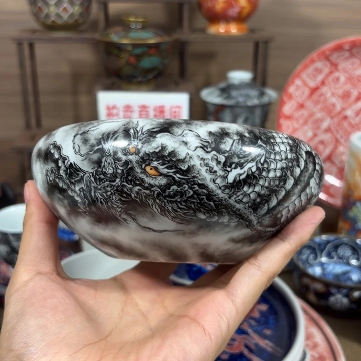楠****景德镇手工手绘陶瓷