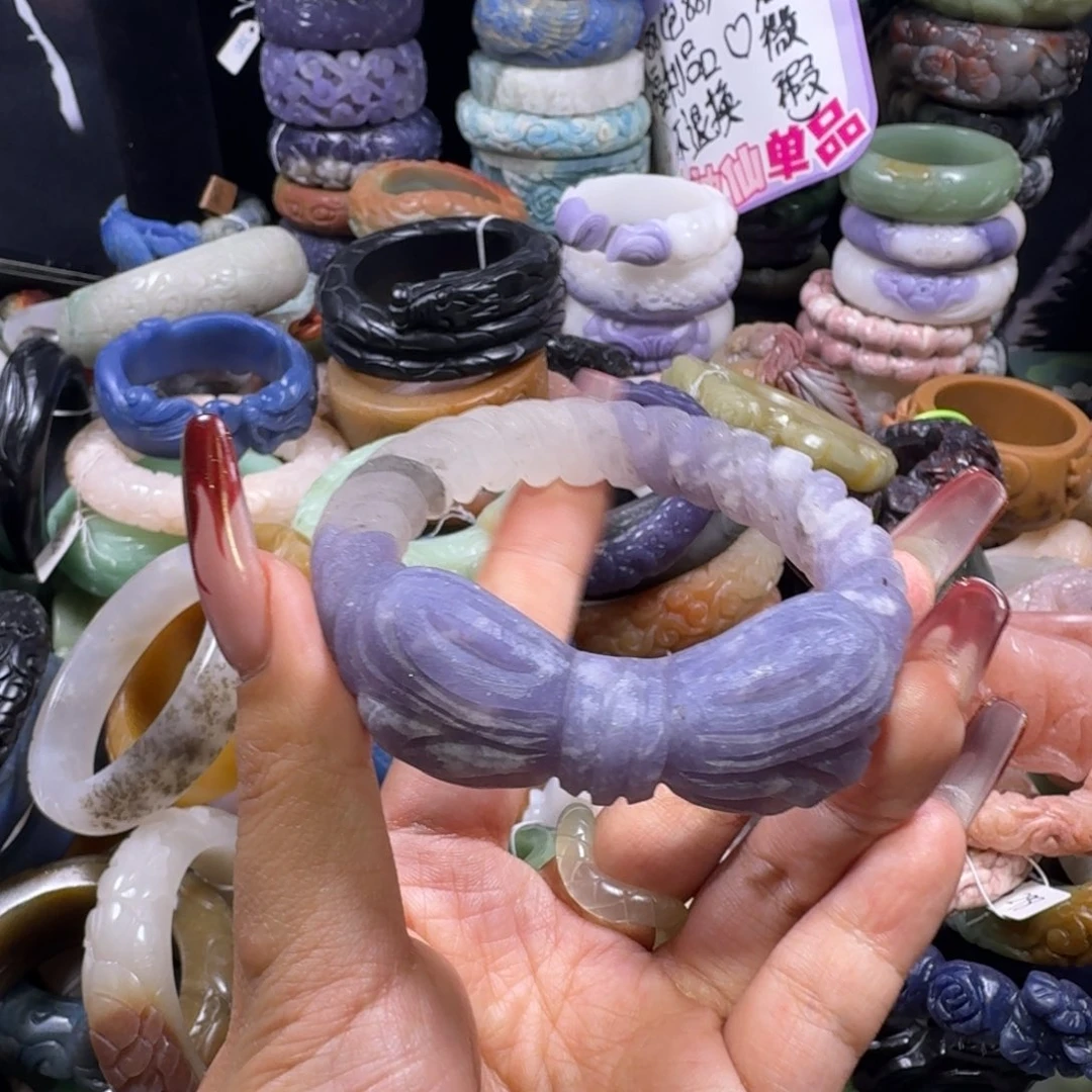 石英质玉（佘太翠）未镶嵌手镯34，55，不退换