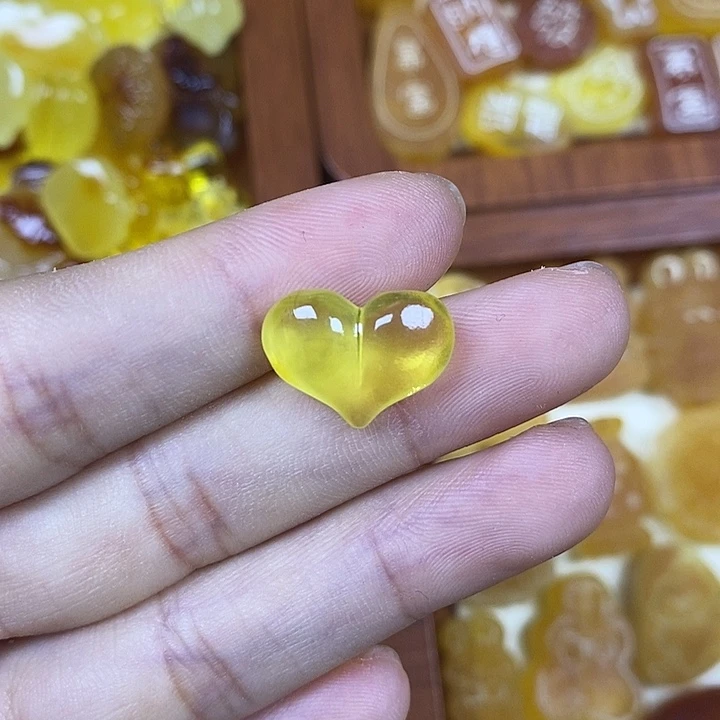 橄榄核吊坠小屁桃31