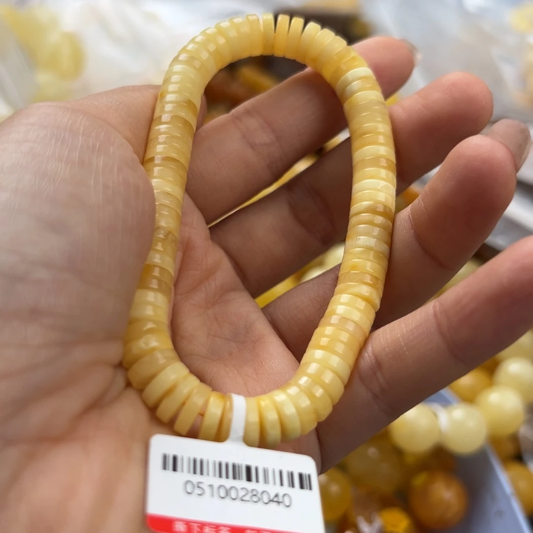 未镶嵌琥珀珠宝奇石