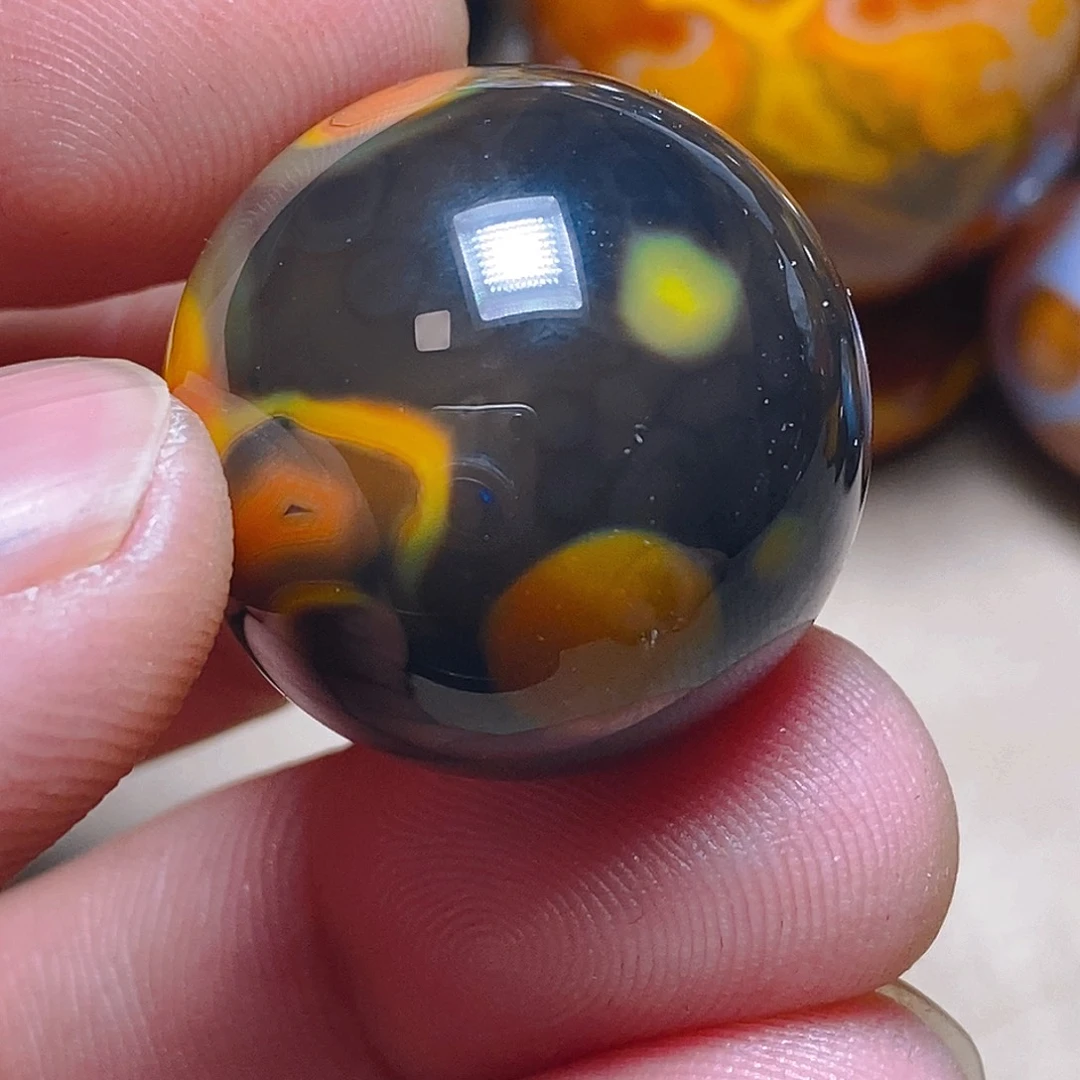 未镶嵌颈饰玛瑙/玉髓菩**师