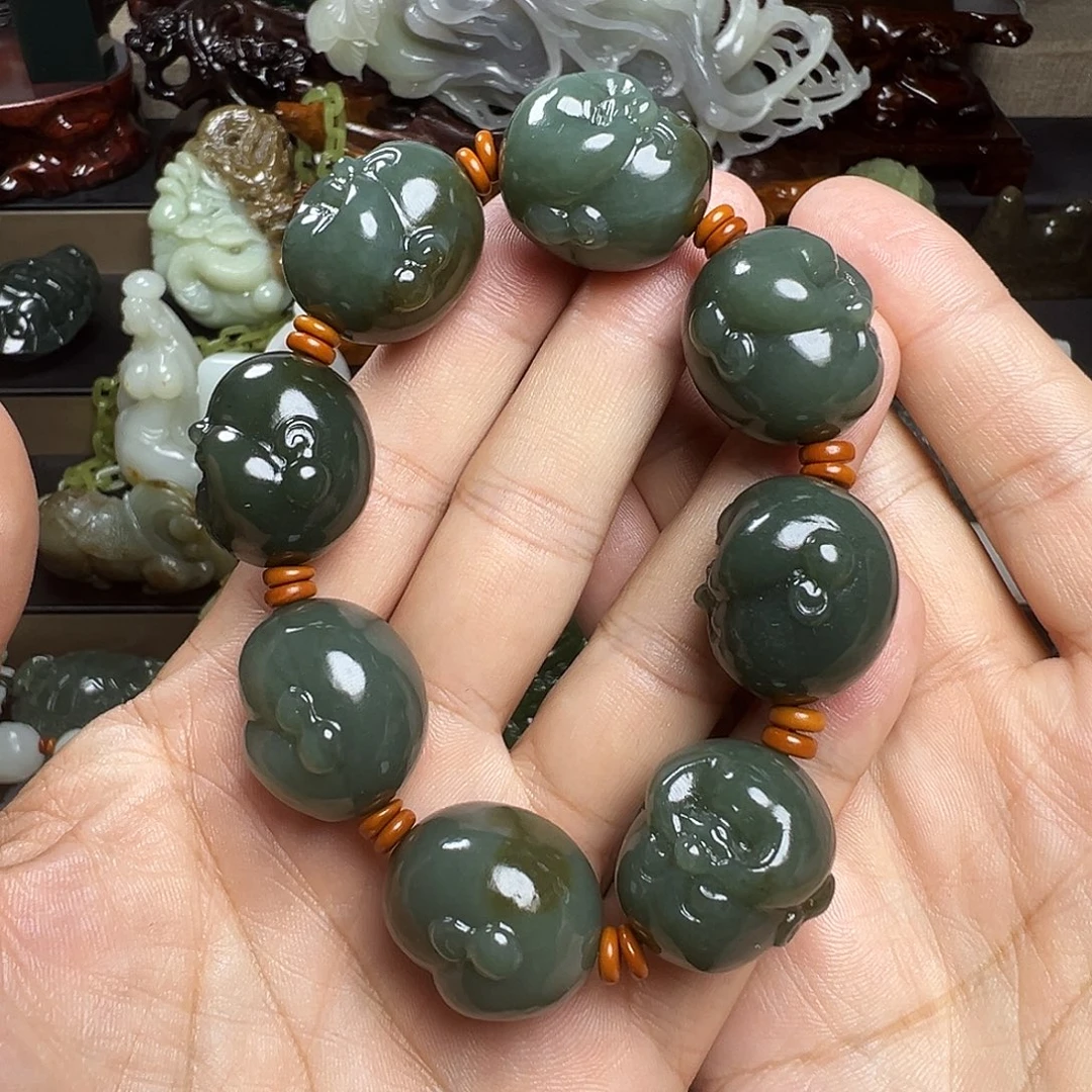 和田玉未镶嵌把件