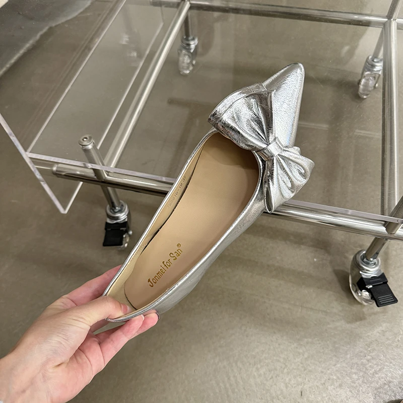可若琳~ins风尖头银色百搭大蝴蝶结内增高软皮舒适百搭单鞋