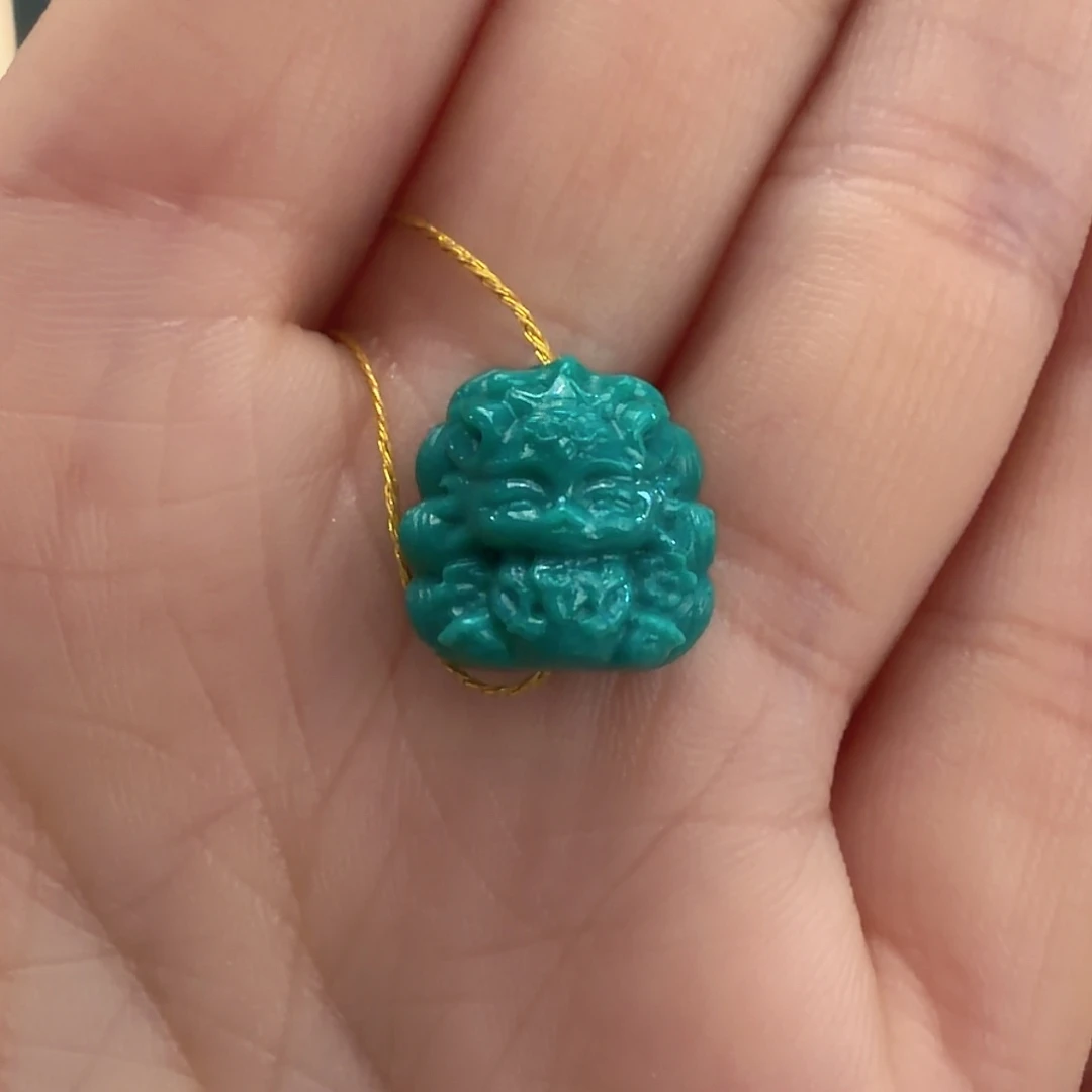 绿松石未镶嵌颈饰