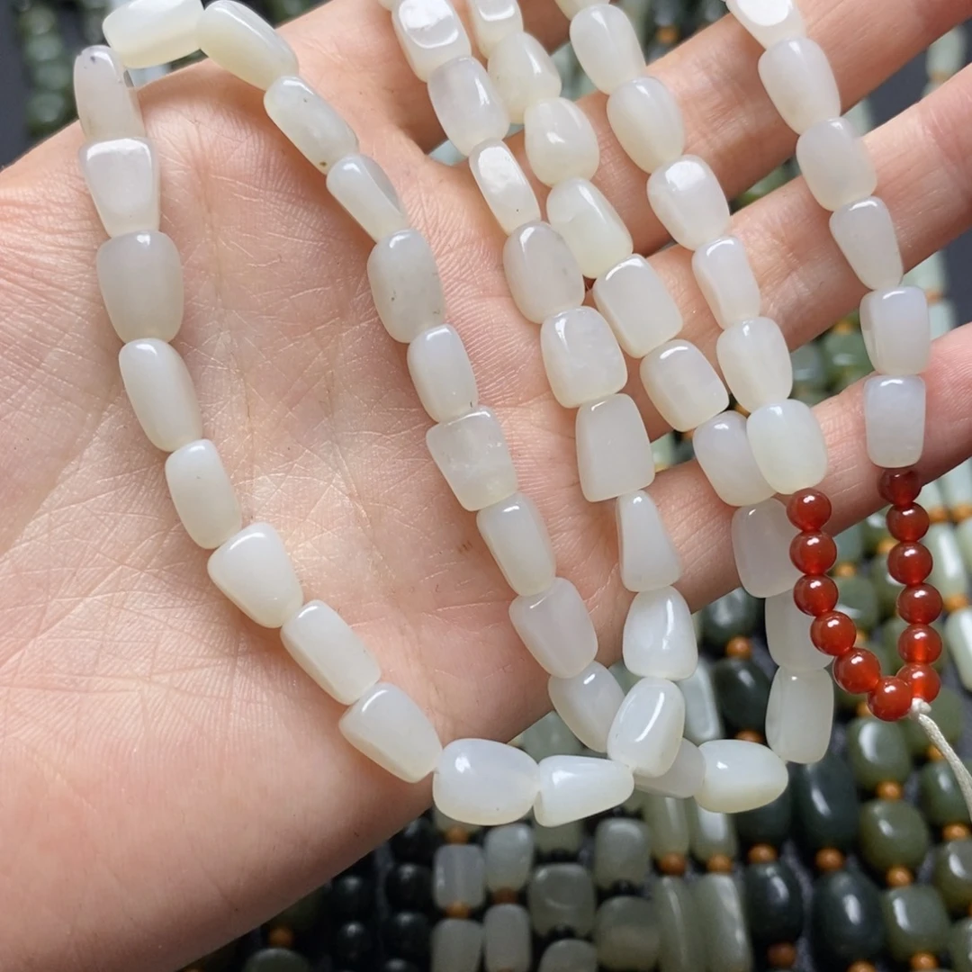 和田玉未镶嵌颈饰雪****）