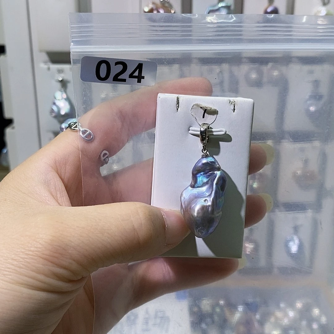 淡水珍珠合金颈饰