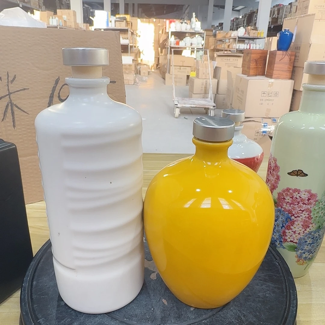 白色3个➕黄色2个，含运费，多两个盖子