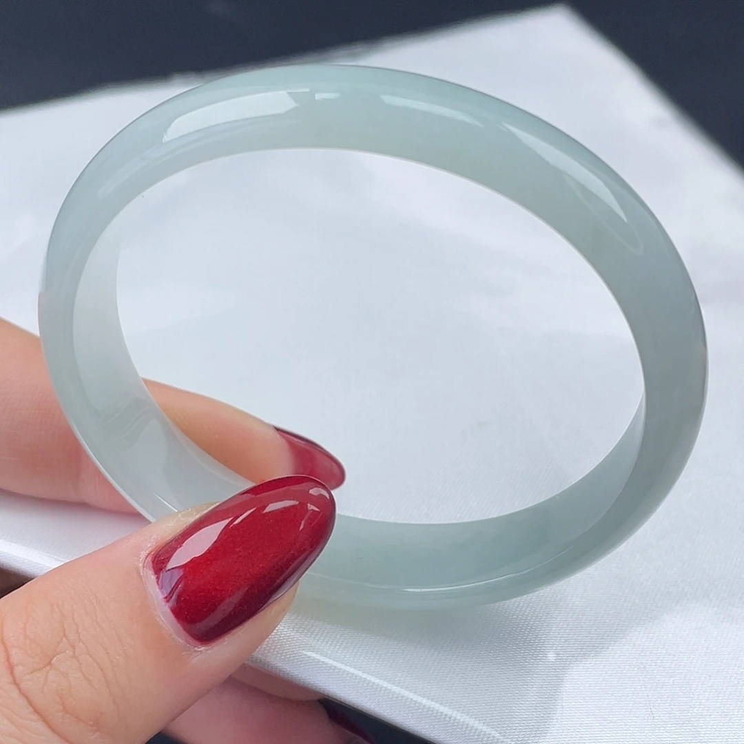 翡翠未镶嵌手镯54贵妃