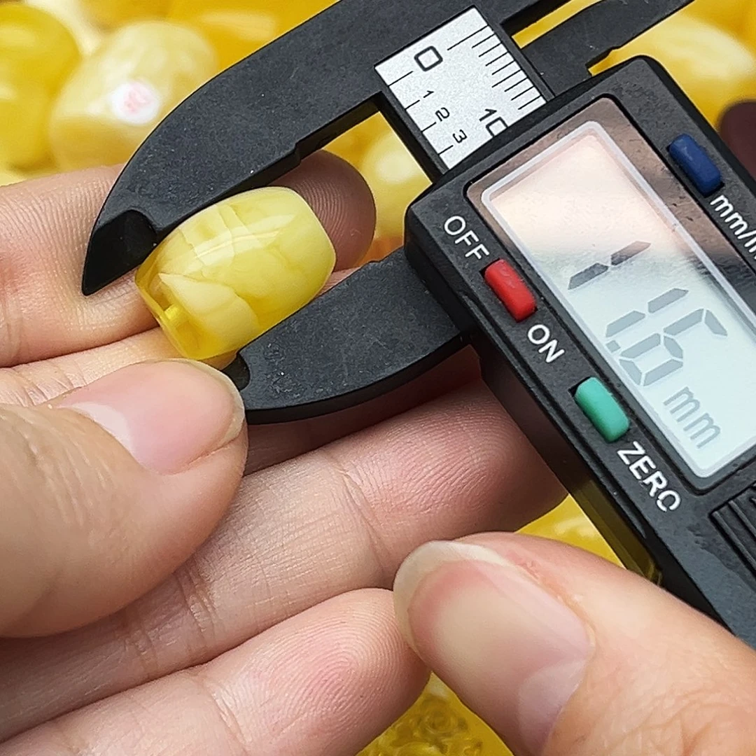 蜜蜡未镶嵌裸石天然